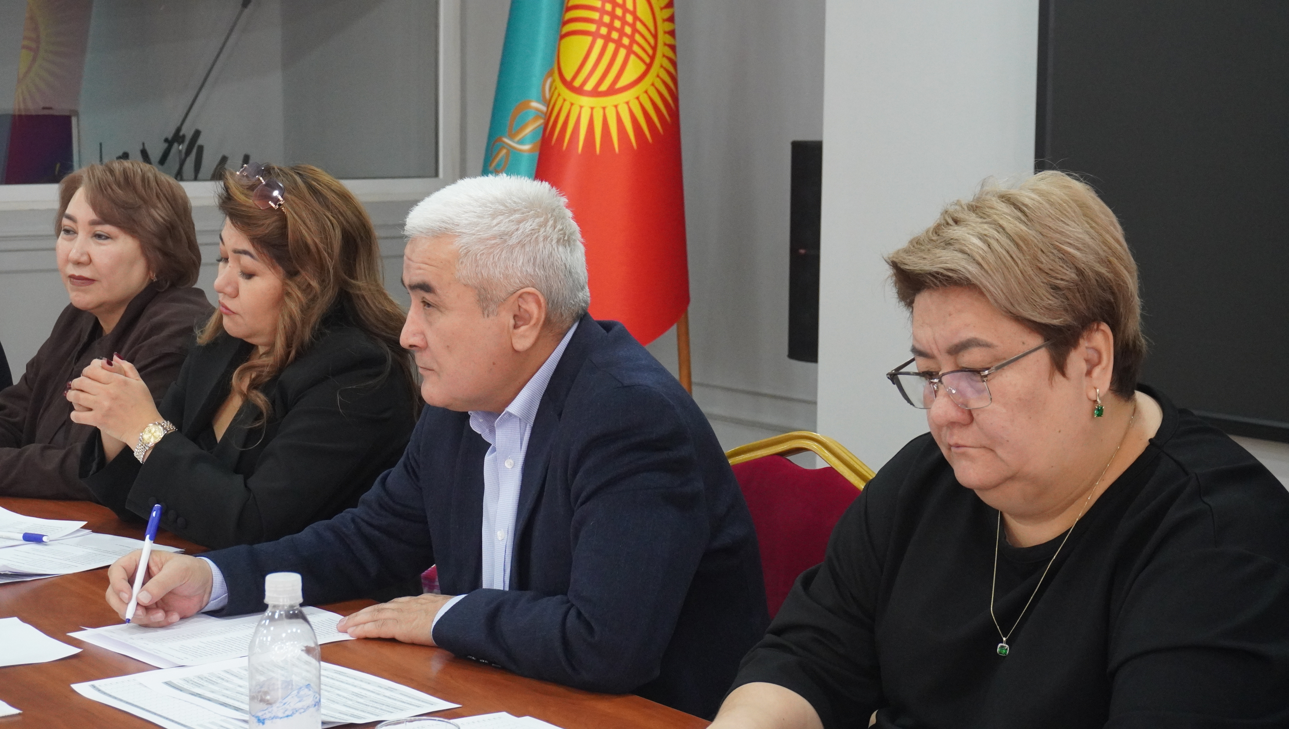 В Оше завершилось обучение агентов риелторских фирм в рамках программы ТПП КР (1)